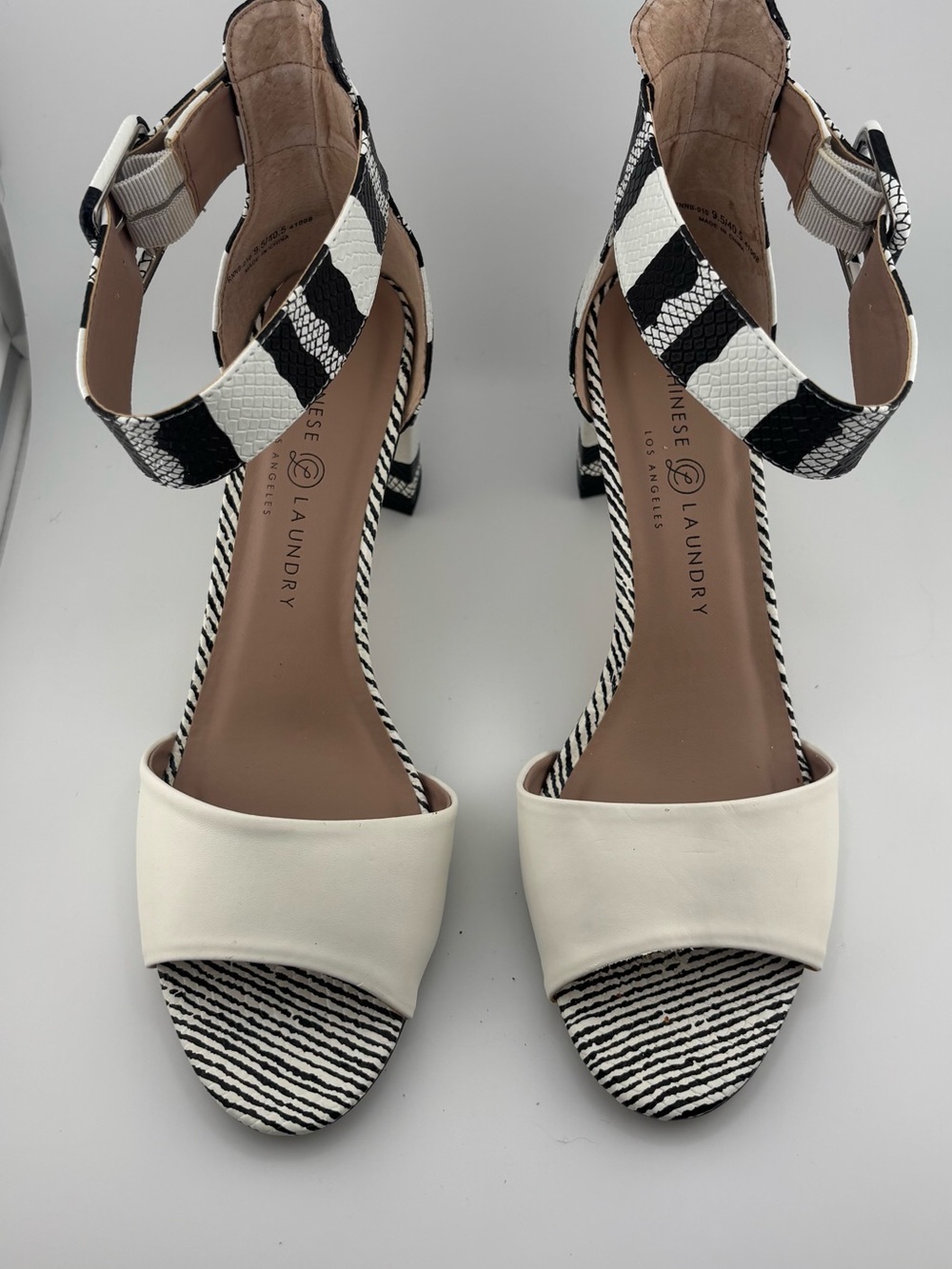 Chinese Laundry Rumor Zebra Snake Print Block Heel Sandals 9.5